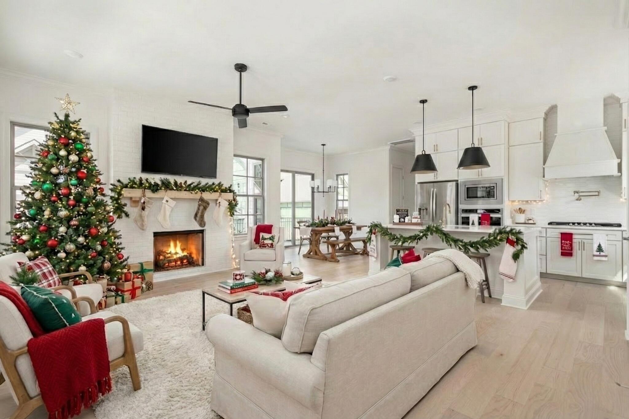 6900 Roberta Lane, Unit 75 Hixson, TN 37343 - Photo 4 of 12 Open Living Area