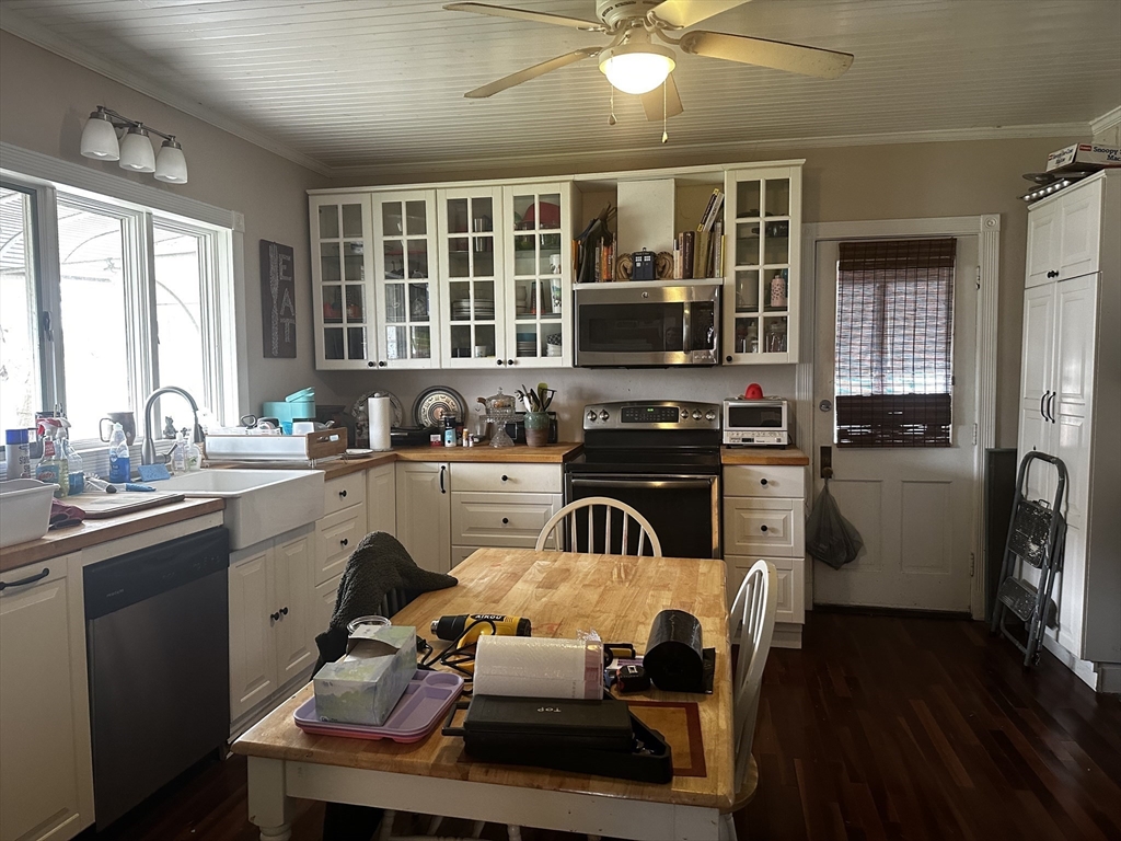 44 Bank Street Ware, MA 01082 - Photo 2 of 4 Gallery Image 2