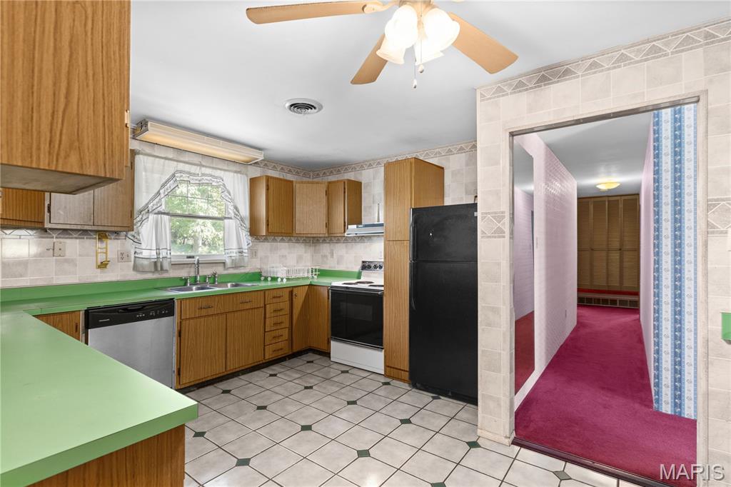 4674 Miller Road House Springs, MO 63051 - Photo 8 of 34 Gallery Image 8