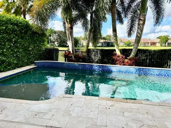 $8,000 | 107 Via Escobar Way, Palm Beach Gardens, FL 33418