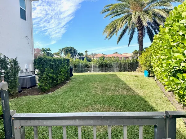 $8,000 | 107 Via Escobar Way, Palm Beach Gardens, FL 33418