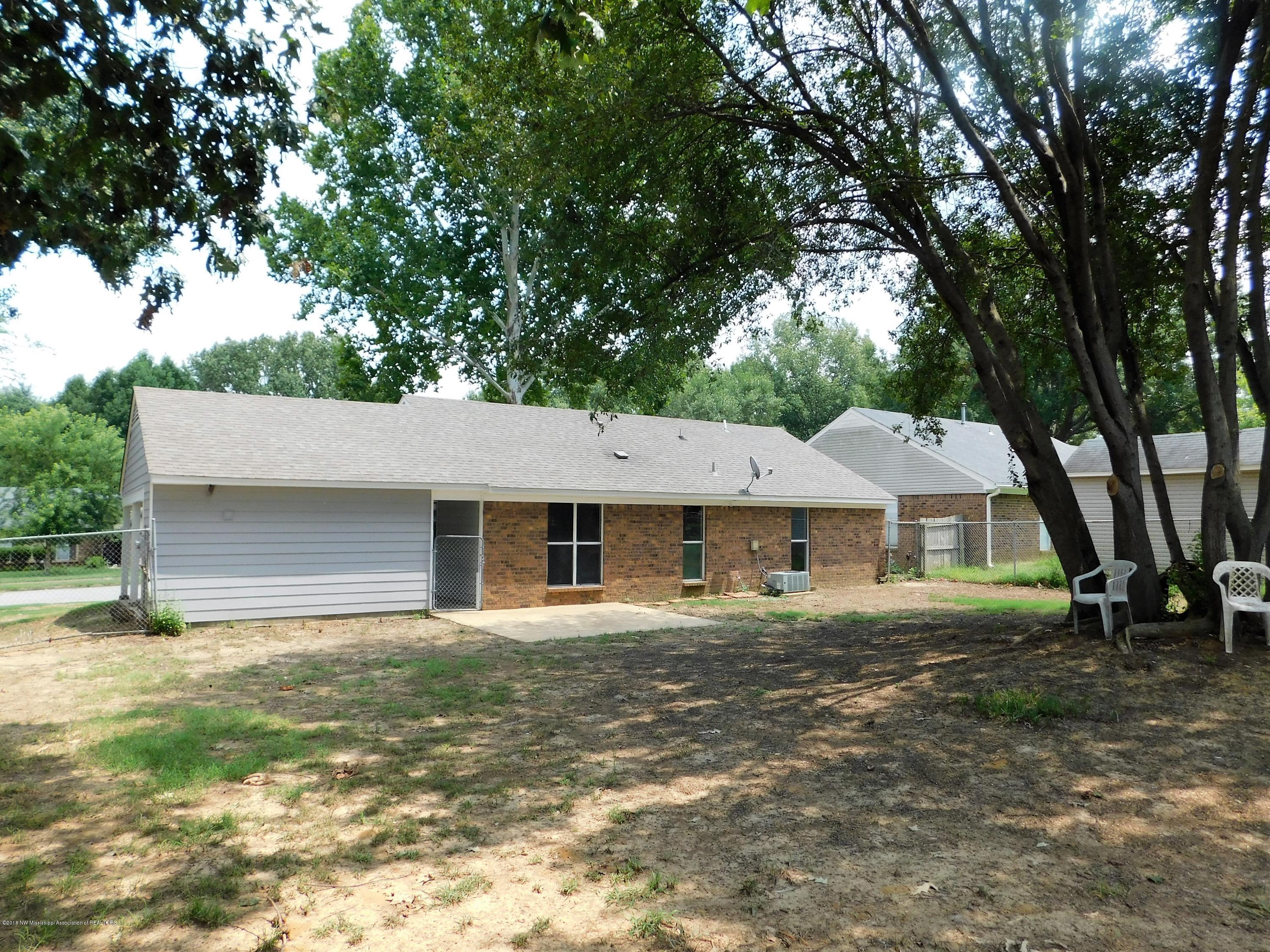 6425 Walnut Grove Road Horn Lake, MS 38637 - Photo 16 of 18 back