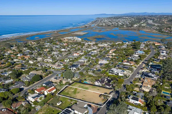 $5,450,000 | 607 North Granados Avenue, Unit 607 & 609, Solana Beach, CA 92075