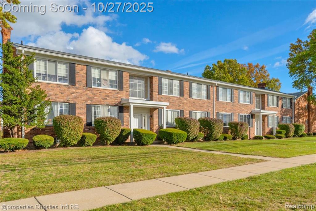 29654 Hoover Road, Unit 129 Warren, MI 48093 - Photo 2 of 17