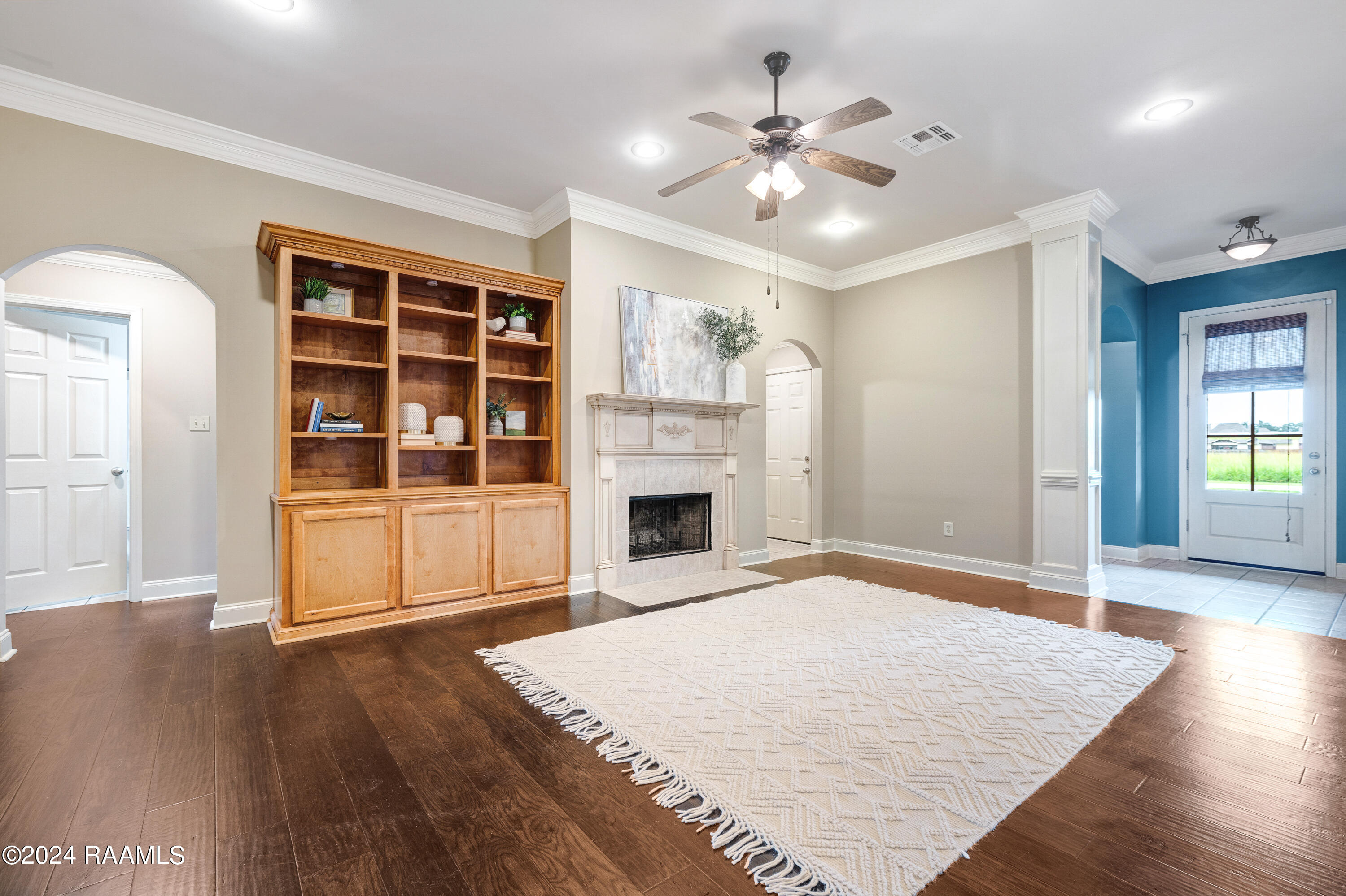 2108 Bonin Road Youngsville, LA 70592 - Photo 3 of 24 Living Room