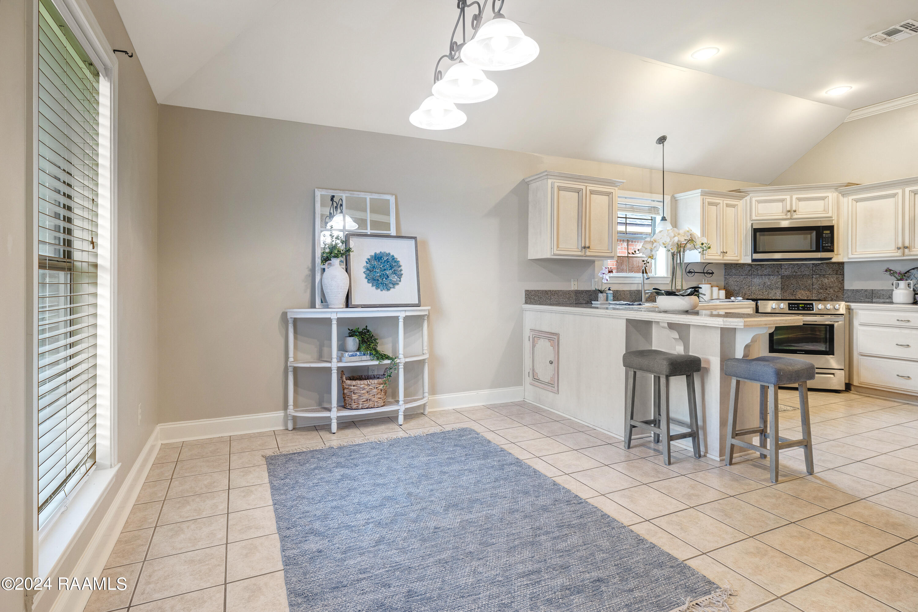 2108 Bonin Road Youngsville, LA 70592 - Photo 8 of 24 Dining Room