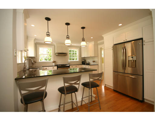 33 Abbott Road Dedham, MA 02026 - Photo 6 of 16 Gallery Image 6