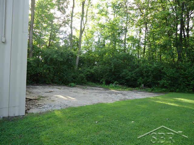 4857 Baker Road Bridgeport, MI 48722 - Photo 17 of 18 20368498-16.JPG