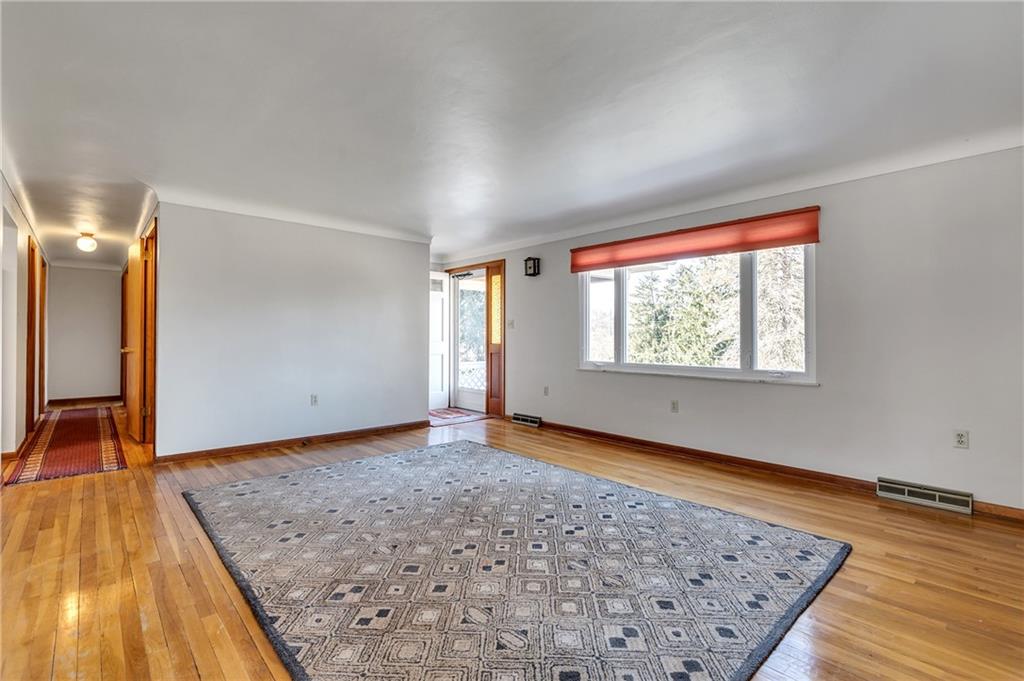 418 Hemlock Road Trafford, PA 15085 - Photo 2 of 25 Gallery Image 2