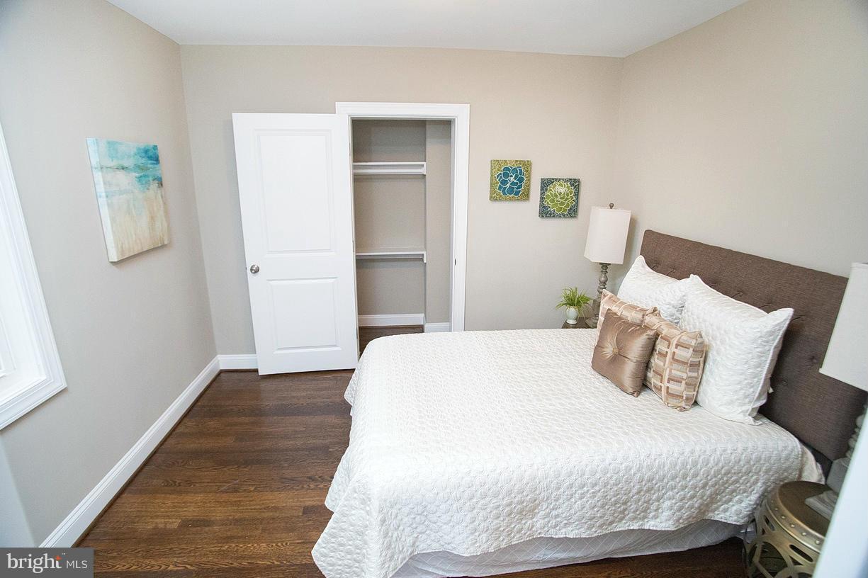6014 Fort Hunt Road Alexandria, VA 22307 - Photo 20 of 30 Bath