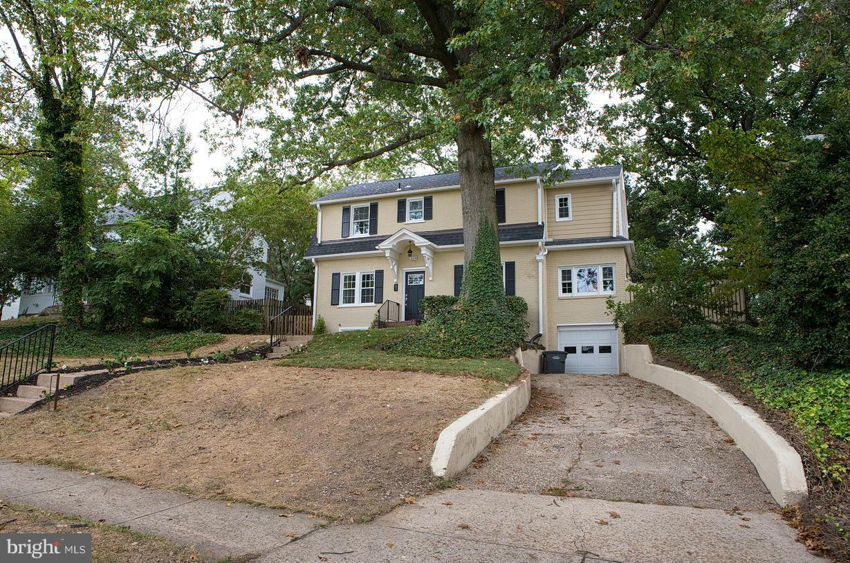 6014 Fort Hunt Road Alexandria, VA 22307 - Photo 2 of 30 Exterior (Front)