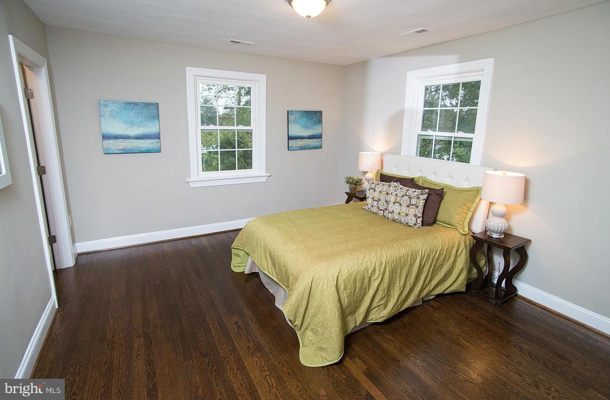 6014 Fort Hunt Road Alexandria, VA 22307 - Photo 21 of 30 Bath