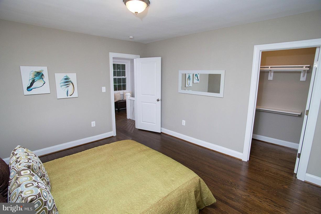 6014 Fort Hunt Road Alexandria, VA 22307 - Photo 22 of 30 Bath
