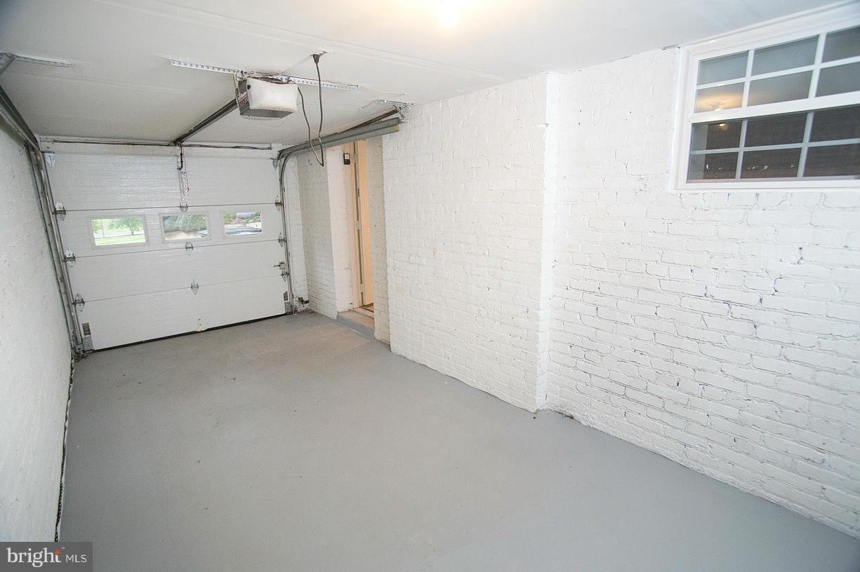 6014 Fort Hunt Road Alexandria, VA 22307 - Photo 30 of 30 Interior (General)