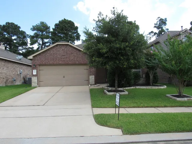 $1,950 | 8802 Adrienne Drive, Tomball, TX 77375