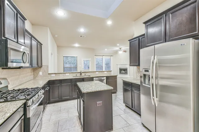 $1,950 | 8802 Adrienne Drive, Tomball, TX 77375