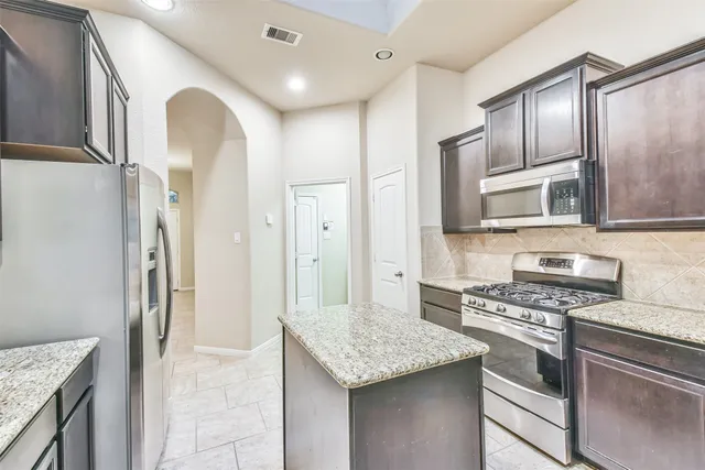 $1,950 | 8802 Adrienne Drive, Tomball, TX 77375