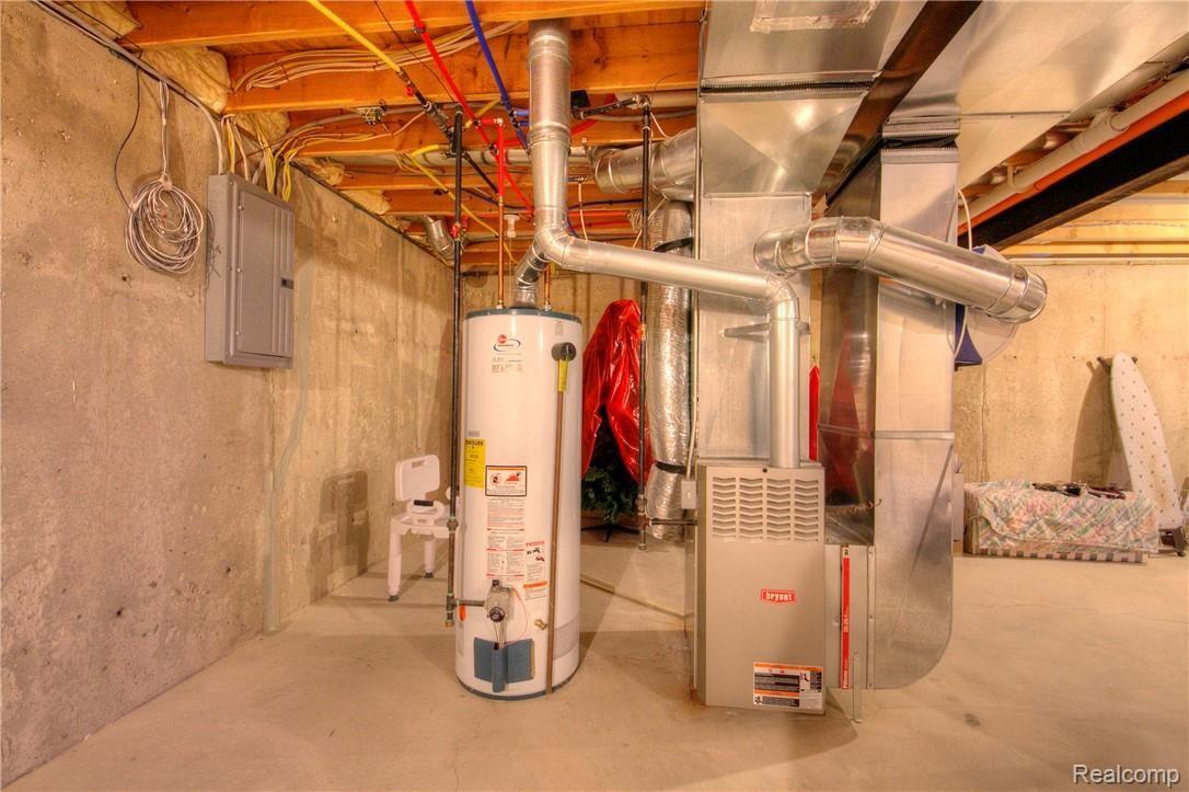 45916 South Stonewood Road Canton, MI 48187 - Photo 34 of 39 34 Basement.jpg