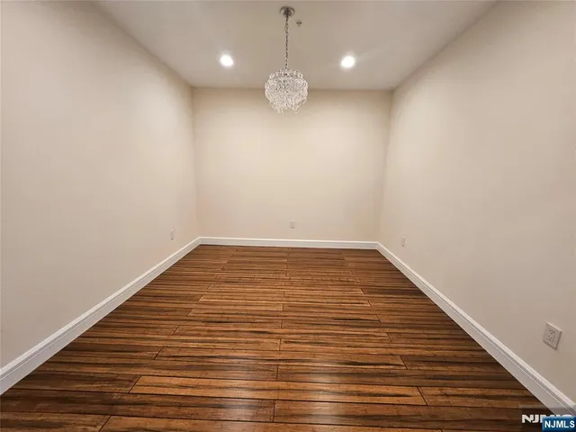 $3,200 | 125 West Central Boulevard, Unit 306, Palisades Park, NJ 07650