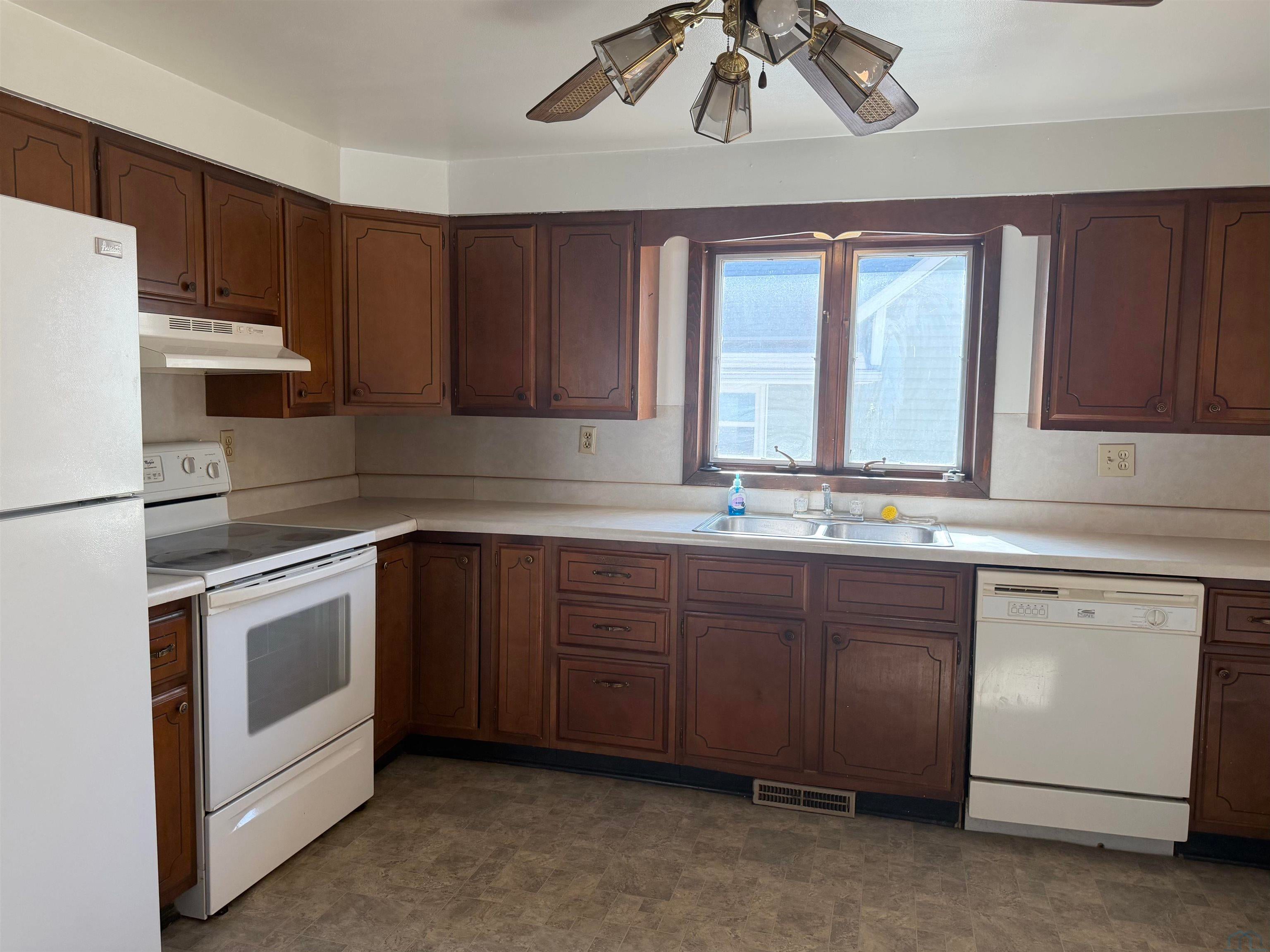 96 Sargent Street Akron, IA 51001 - Photo 14 of 31 Gallery Image 14
