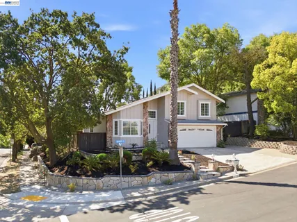 $988,000 | 935 Granite Court, Martinez, CA 94553