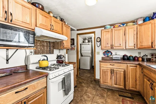 $227,500 | 13005 Cass Street, Duluth, MN 55808