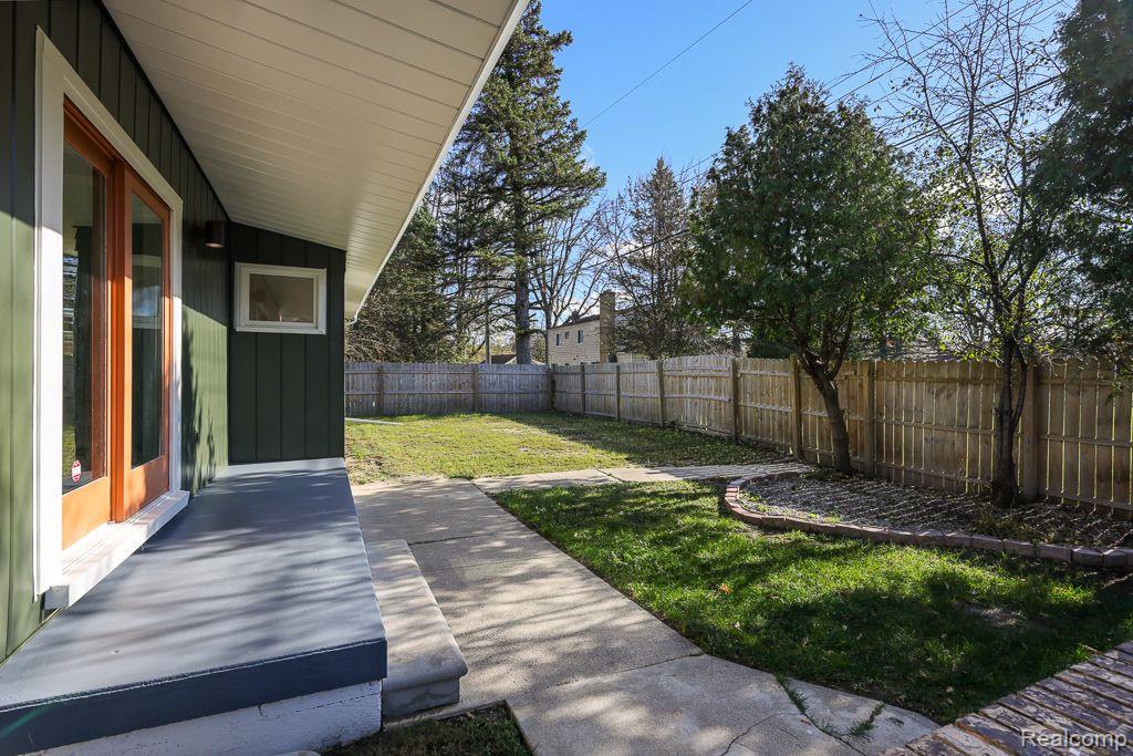 3207 Mackin Road Flint, MI 48504 - Photo 18 of 19 Gallery Image 18
