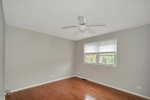 $525,000 | 8348 Adbeth Avenue, Woodridge, IL 60517