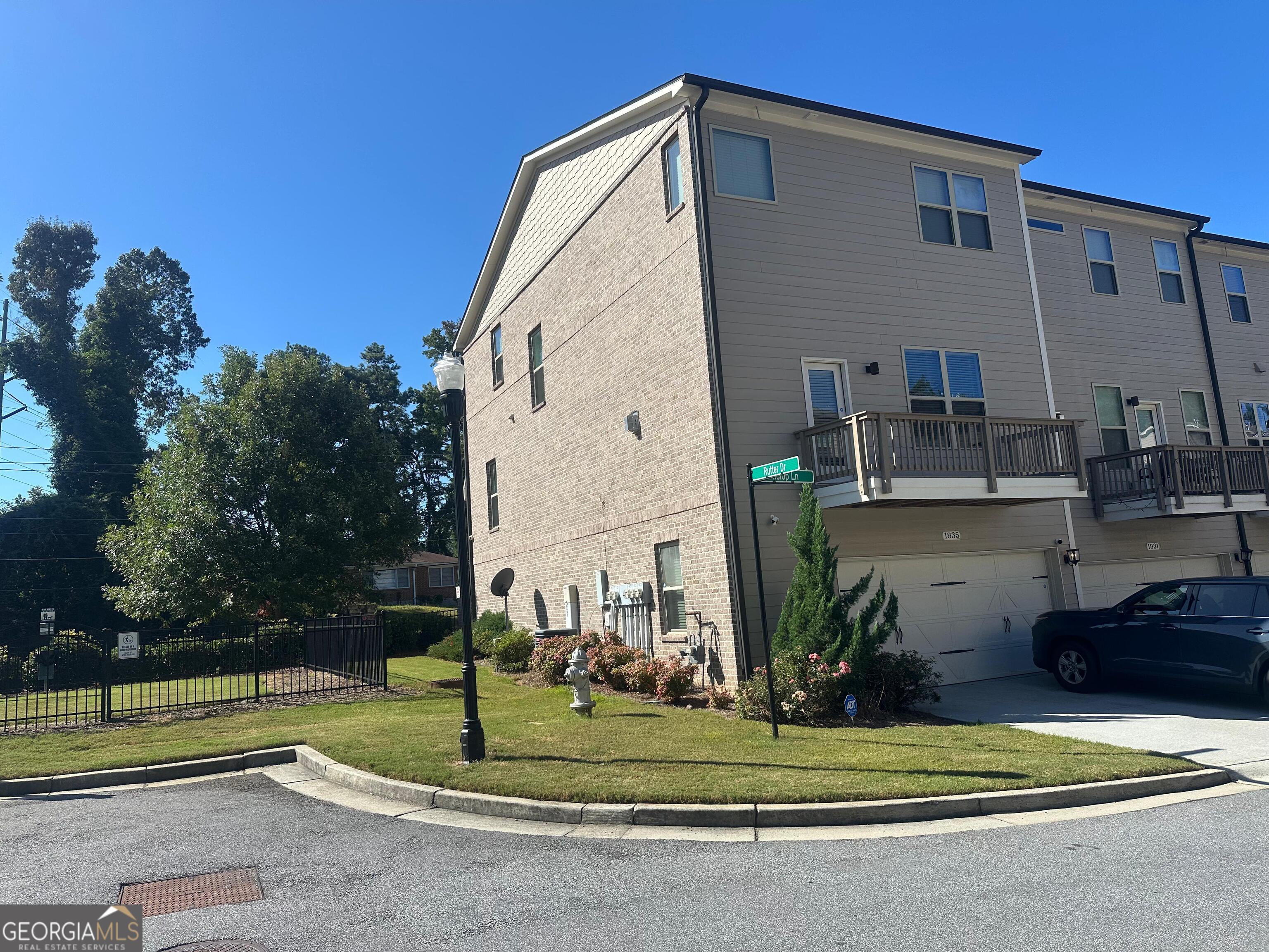 1833 Hislop Lane Chamblee, GA 30345 - Photo 2 of 42