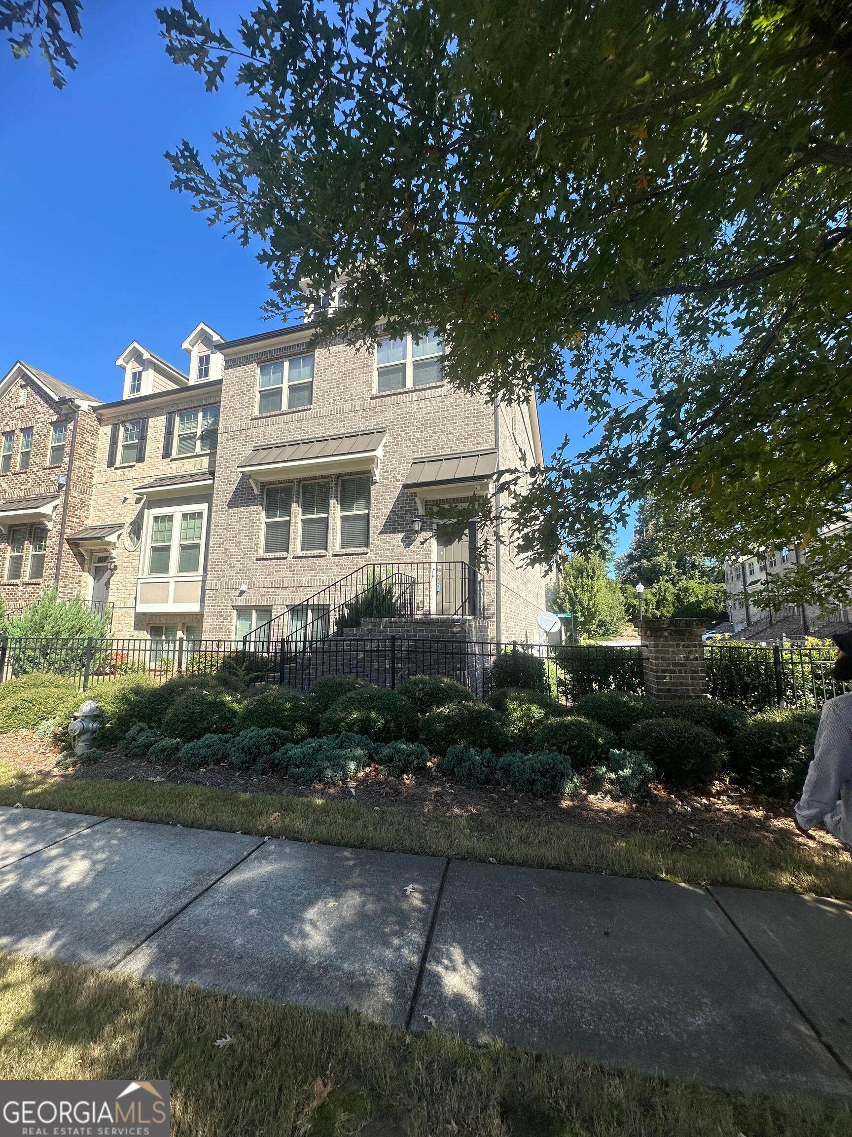 1833 Hislop Lane Chamblee, GA 30345 - Photo 6 of 42