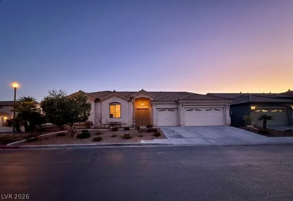 $2,995 | 2864 Jamie Rose Street, Las Vegas, NV 89135