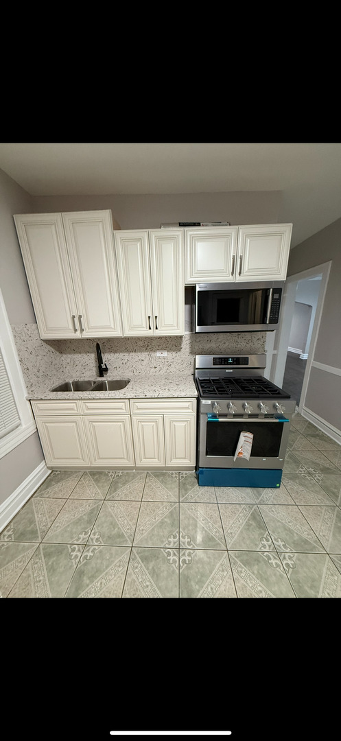 4514 North Springfield Avenue Chicago, IL 60625 - Photo 8 of 36