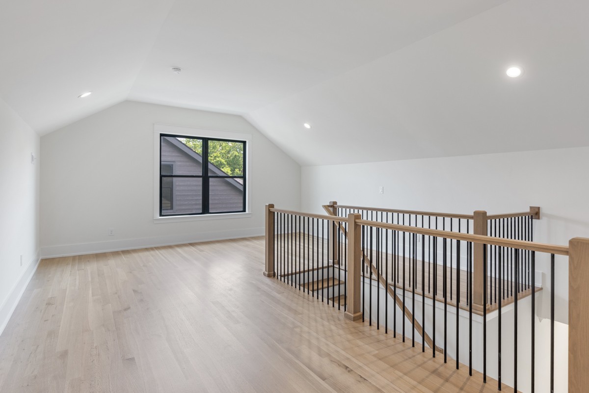 5619 Valley View Road Brentwood, TN 37027 - Photo 49 of 55 a view of entryway