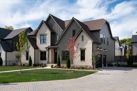 $2,289,000 | 5619 Valley View Road, Brentwood, TN 37027