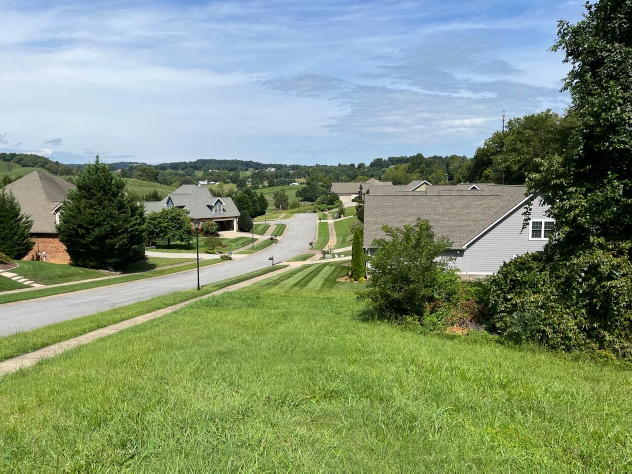 309 Dublin Road, Unit 6 Johnson City, TN 37615 - Photo 3 of 8 IMG_1792