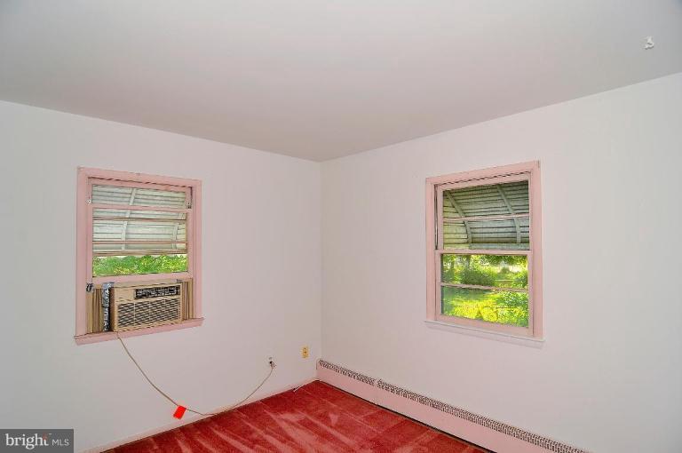 5729 Oakland Road Halethorpe, MD 21227 - Photo 17 of 18 a view of an empty room with a window