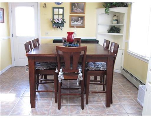 19 Maplewood Road Lewiston, ME 04240 - Photo 7 of 18 Dining Room.