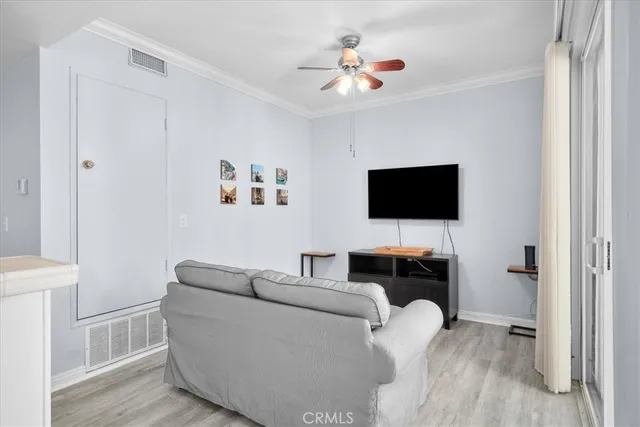 $695,000 | 5216 Yarmouth Avenue, Unit 106, Encino, CA 91316