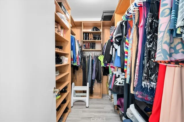 $695,000 | 5216 Yarmouth Avenue, Unit 106, Encino, CA 91316