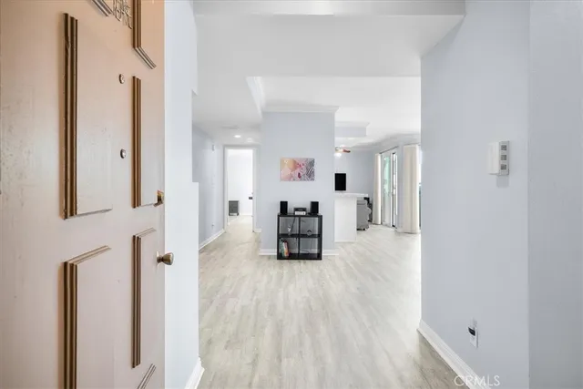 $695,000 | 5216 Yarmouth Avenue, Unit 106, Encino, CA 91316