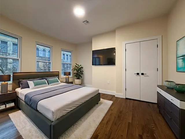 $3,200 | 165 Danforth Avenue, Unit 3, Jersey City, NJ 07305