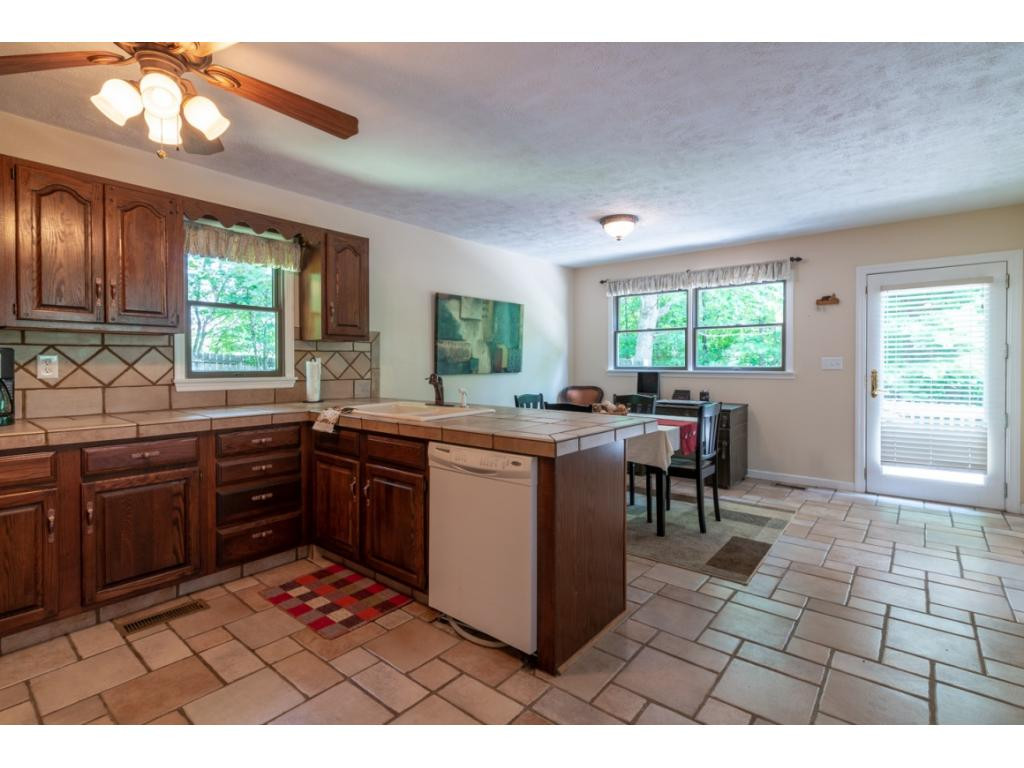 3079 Green Valley Road Lebanon, VA 24266 - Photo 8 of 27 Photo 8