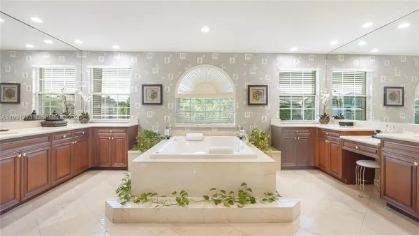 $1,100,000 | 19400 Southwest 39th Court, Miramar, FL 33029