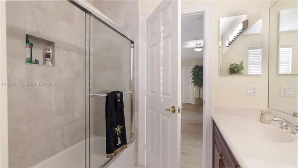 $1,100,000 | 19400 Southwest 39th Court, Miramar, FL 33029