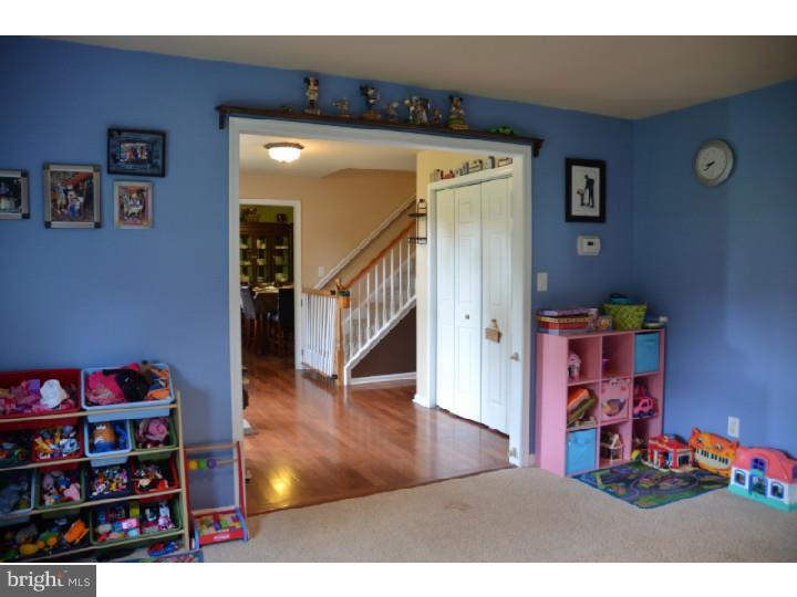 201 Marlton Road Pilesgrove, NJ 08098 - Photo 8 of 25 Office / Study