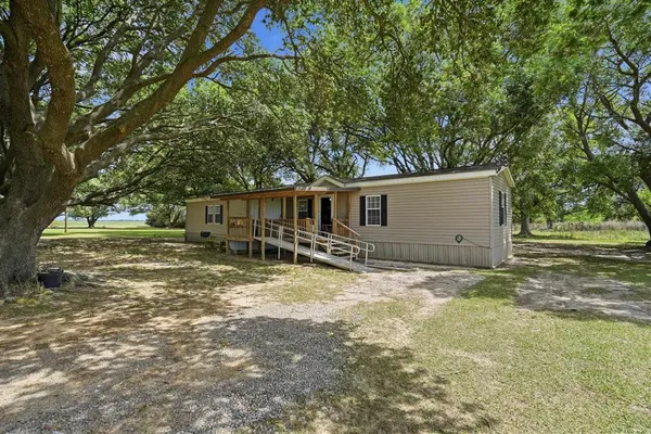 $188,800 | 12175 Pine Island Highway, Welsh, LA 70591