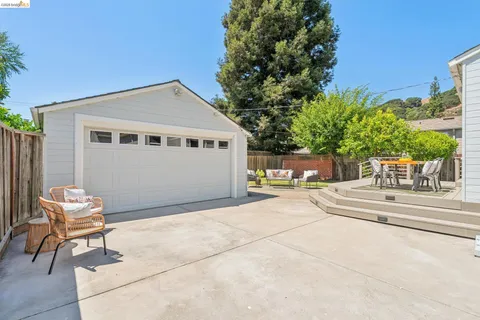 $869,000 | 264 Marlow Drive, Oakland, CA 94605