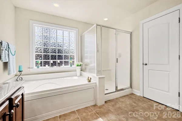 $650,000 | 9927 Nicole Lane, Charlotte, NC 28269