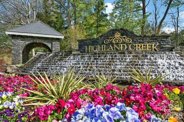 $650,000 | 9927 Nicole Lane, Charlotte, NC 28269