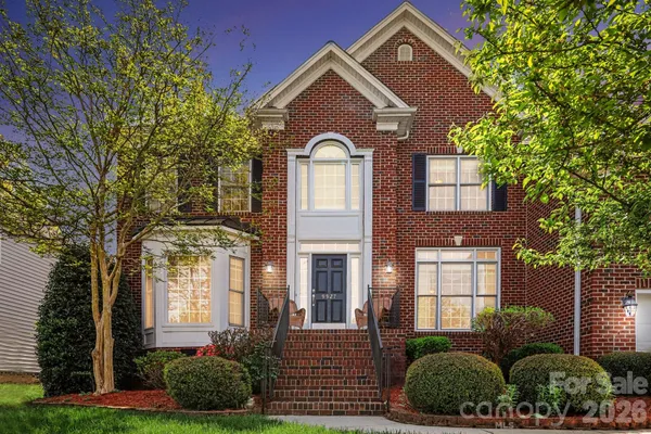 $650,000 | 9927 Nicole Lane, Charlotte, NC 28269